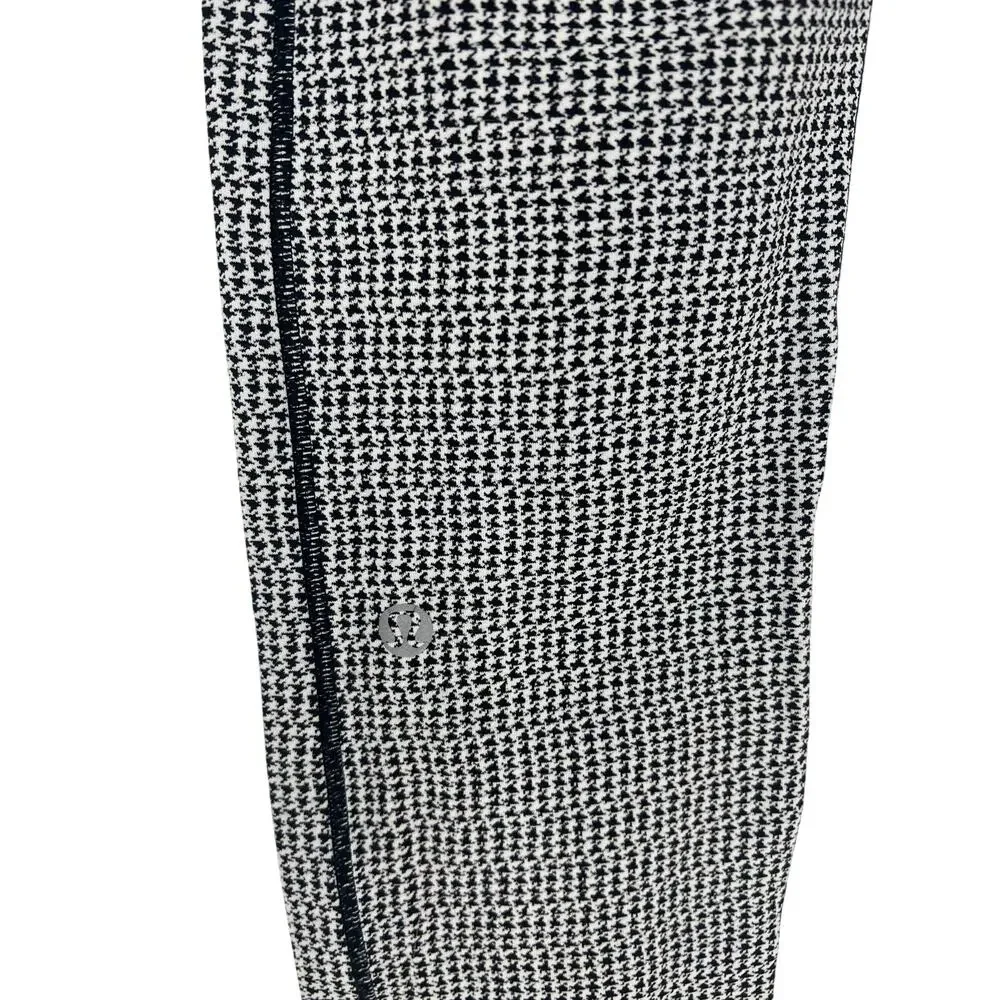 Lululemon Speed Up Tight Full‎ On Luxtreme Teeny Tooth 8